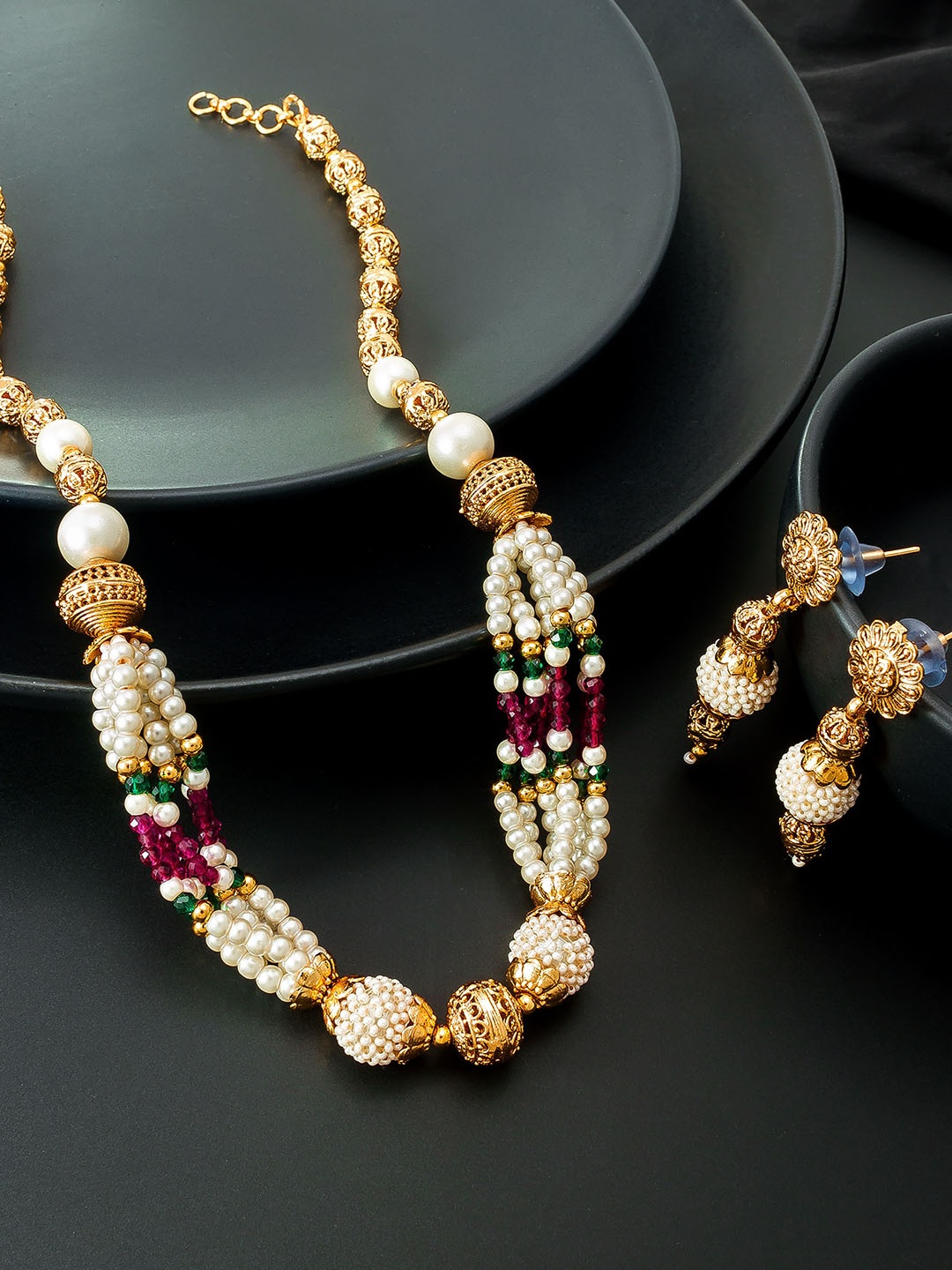 

aadita Gold-Plated White Stone-Studded & Beaded Jewellery Set