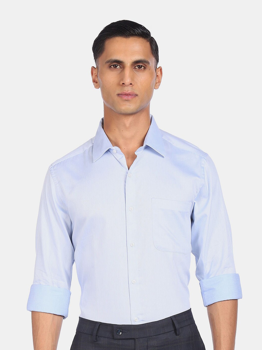 

Arrow Men Blue Pure Cotton Casual Shirt