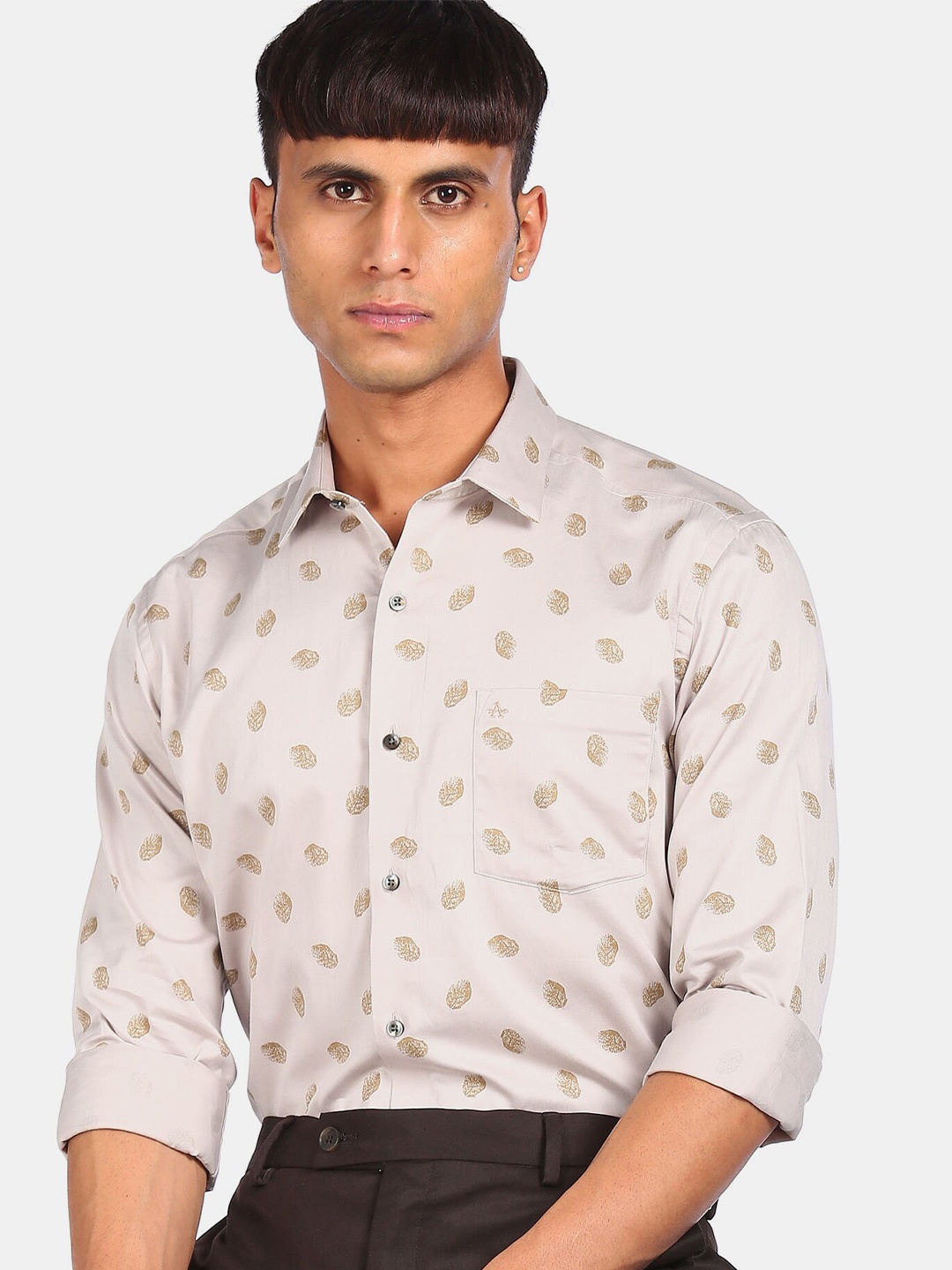 

Arrow Men Beige Slim Fit Printed Pure Cotton Casual Shirt