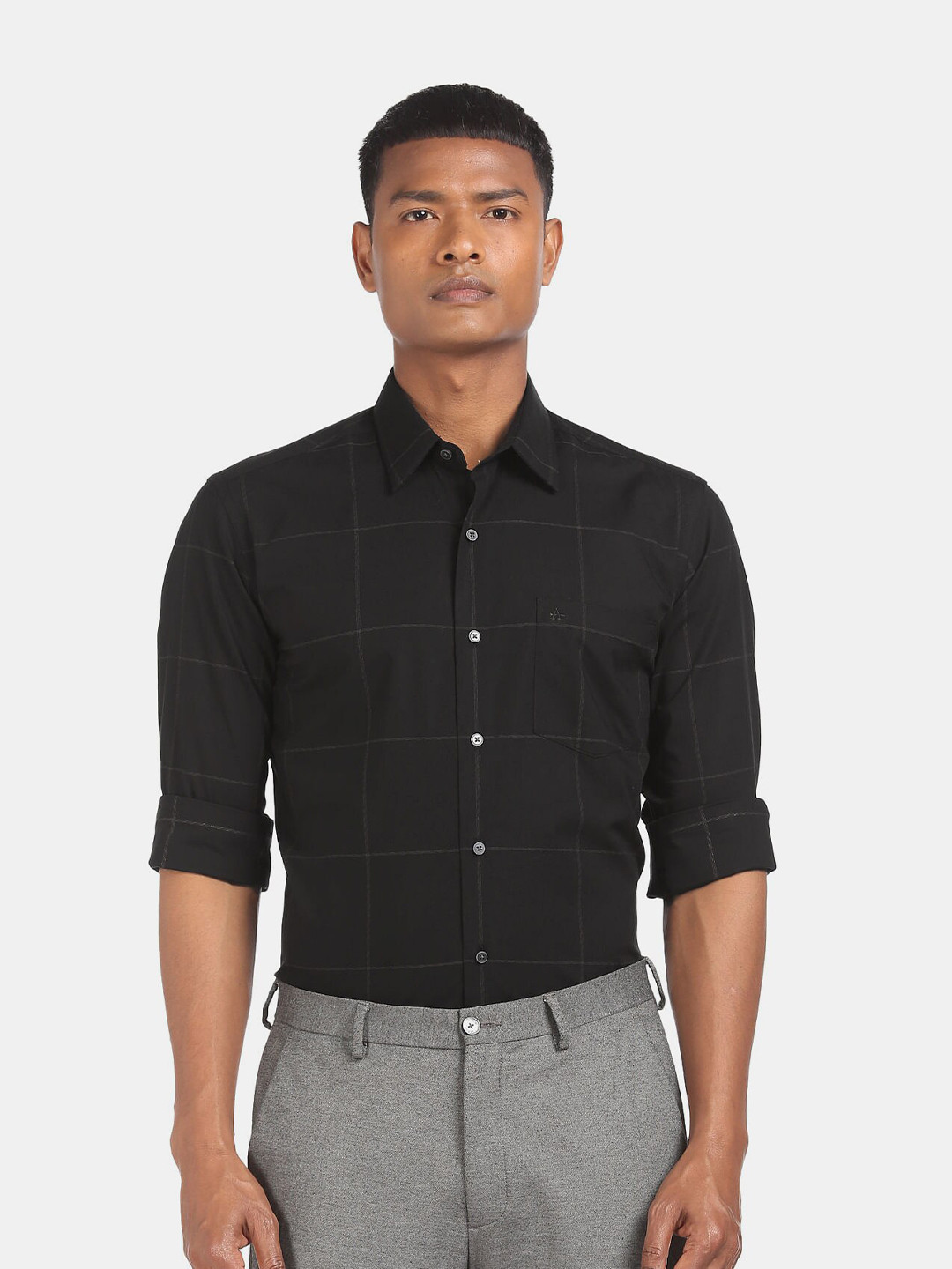 

Arrow New York Men Black Slim Fit Windowpane Checks Checked Casual Shirt