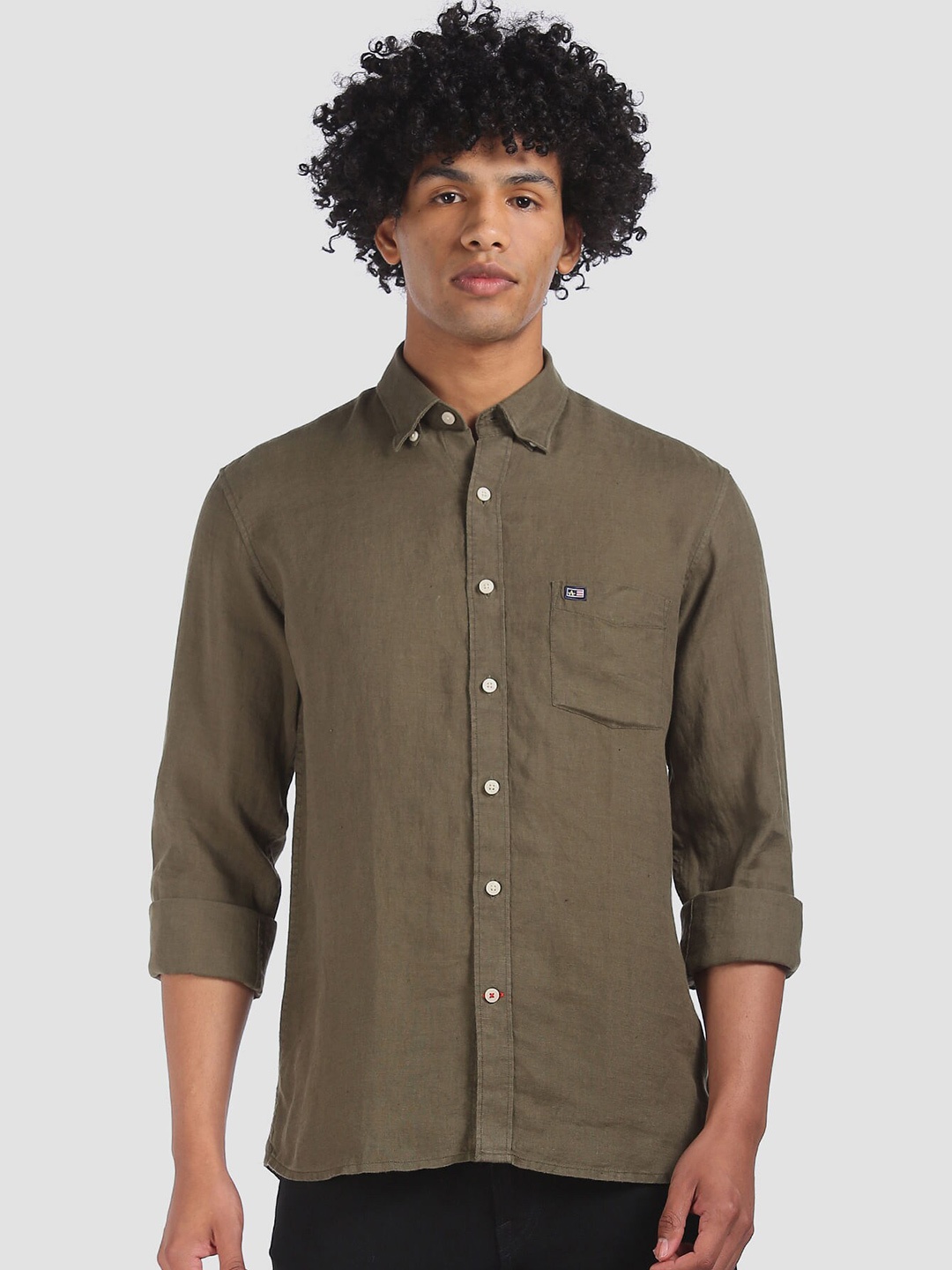 

Arrow Sport Men Green Solid Pure Linen Casual Shirt