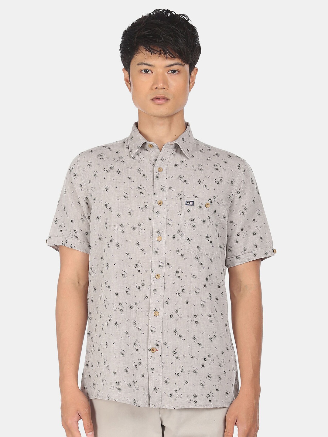 

Arrow Sport Men Beige Micro Ditsy Printed Cotton Casual Shirt