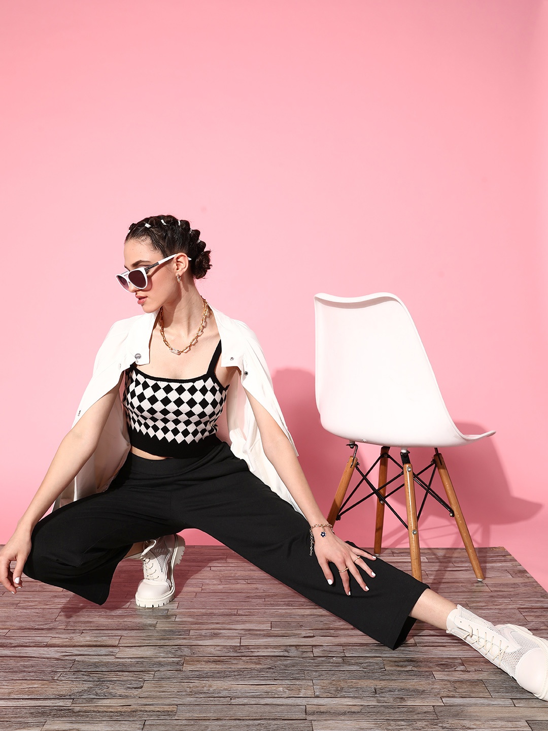 

plusS Women Black Solid Trackpants