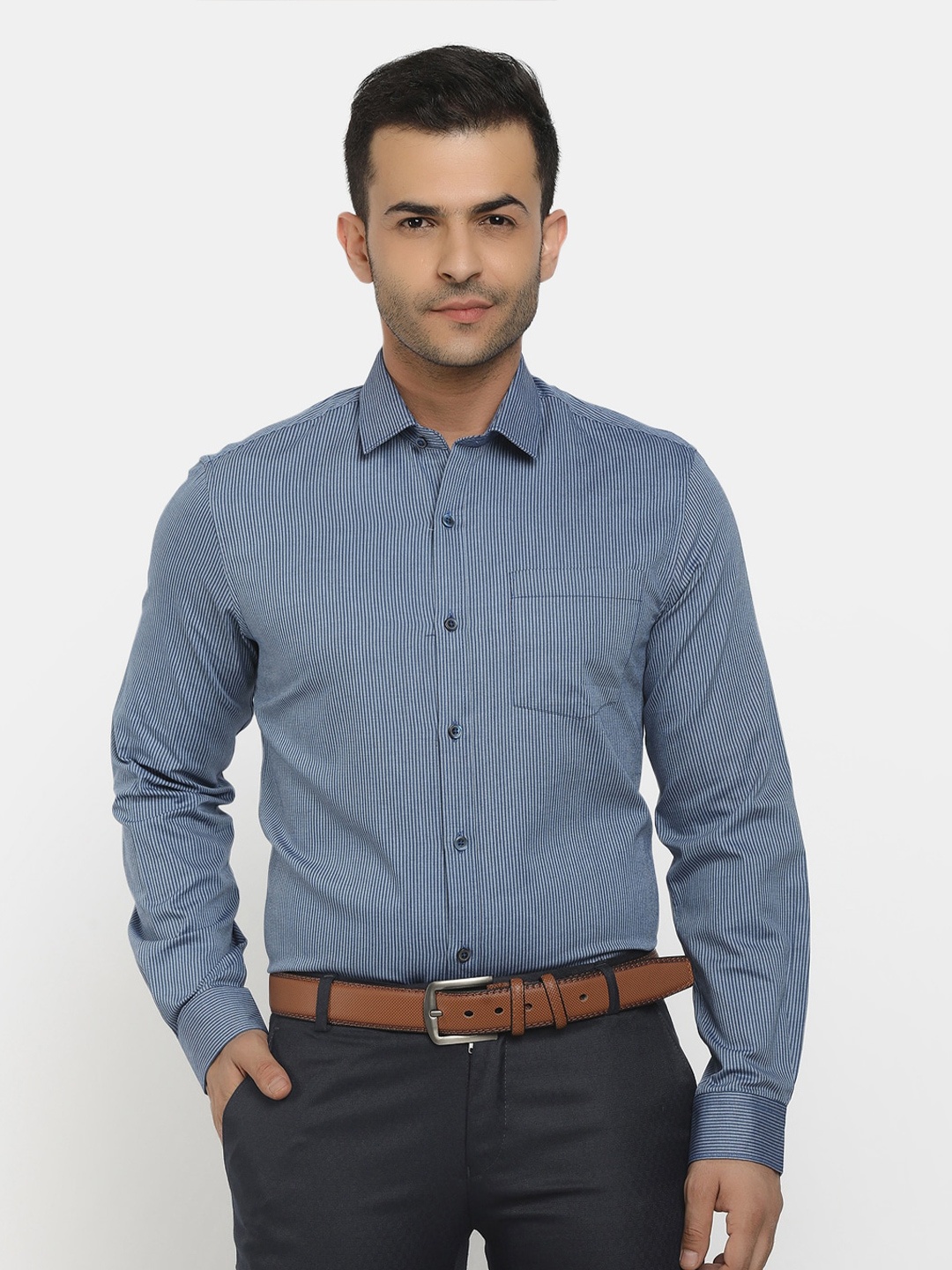 

Cherokee Men Blue Standard Striped Formal Shirt