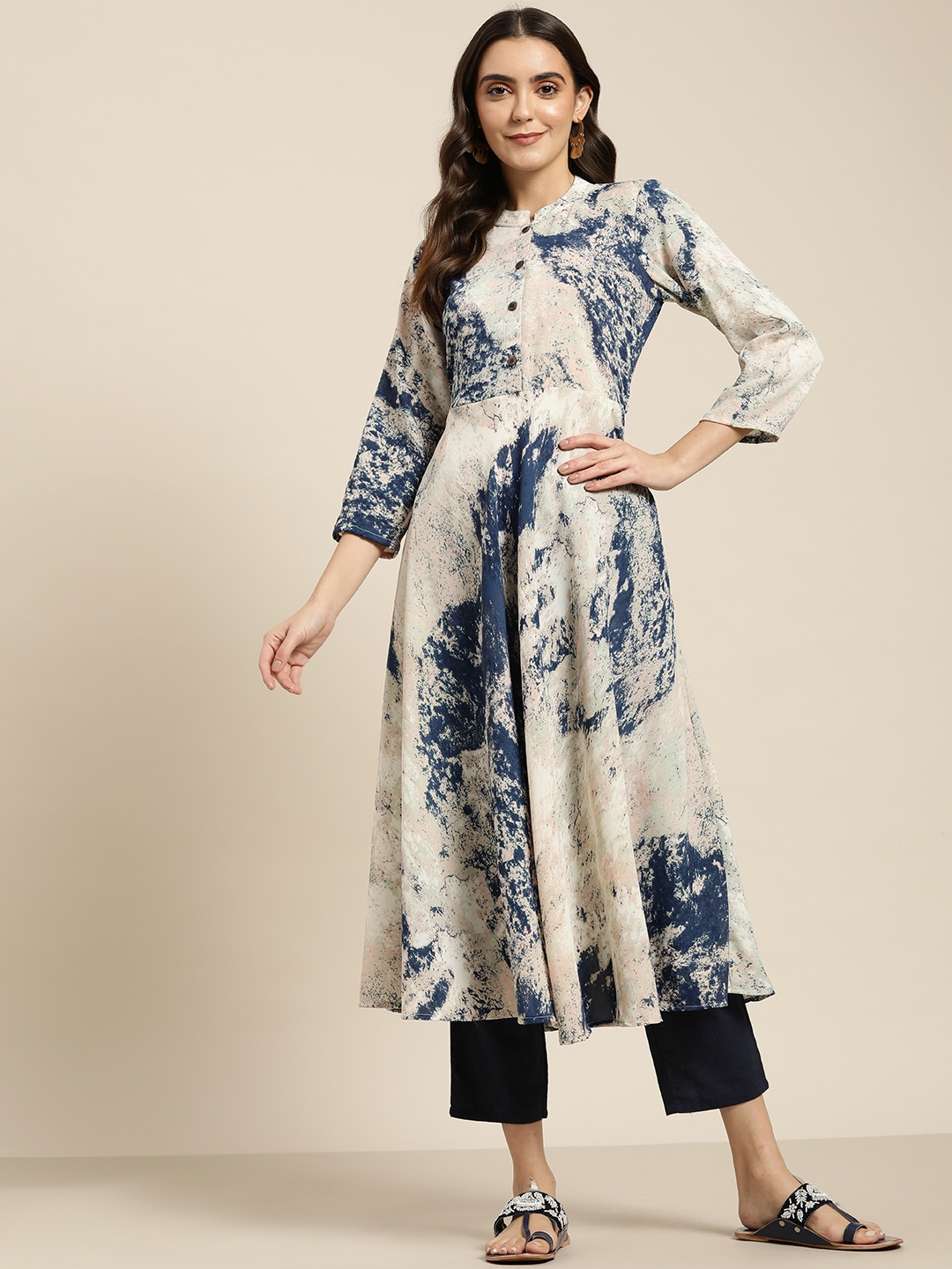 

Jompers Women Navy Blue & Pink Printed Georgette Anarkali Kurta