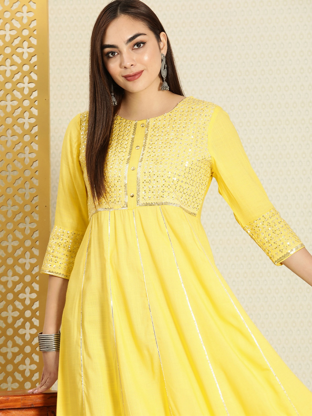 

House of Pataudi Women Yellow Sequined Jashn Anarkali Kurta