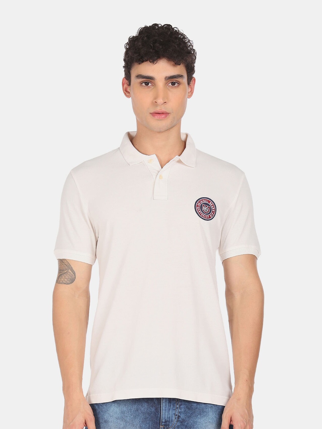 

Aeropostale Men Off White Polo Collar Applique T-shirt