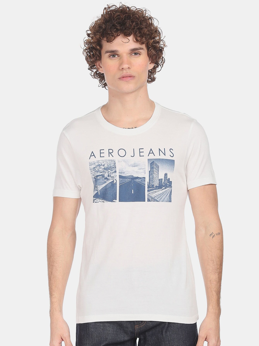 

Aeropostale Men White Printed Cotton T-shirt