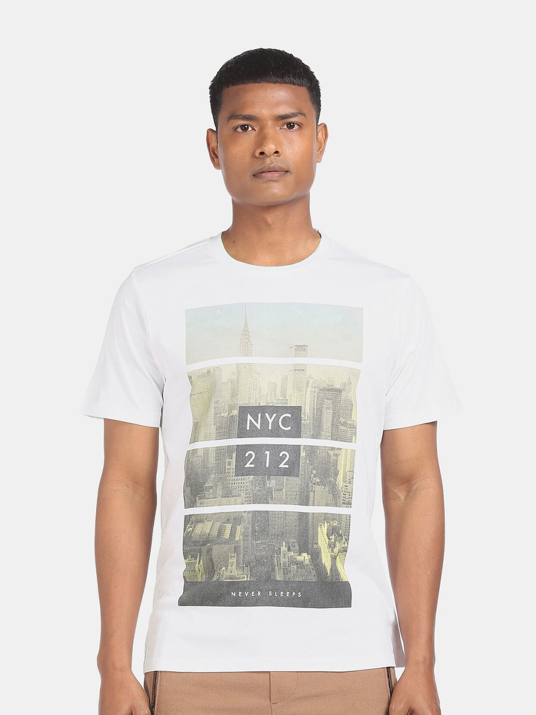 

Aeropostale Men White Graphic Printed Cotton T-shirt