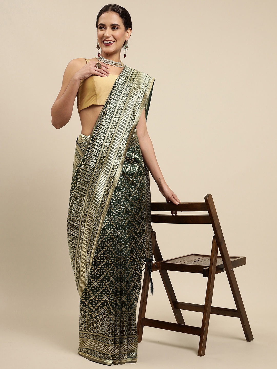 

Mitera Green & Golden Woven Design Banarasi Saree