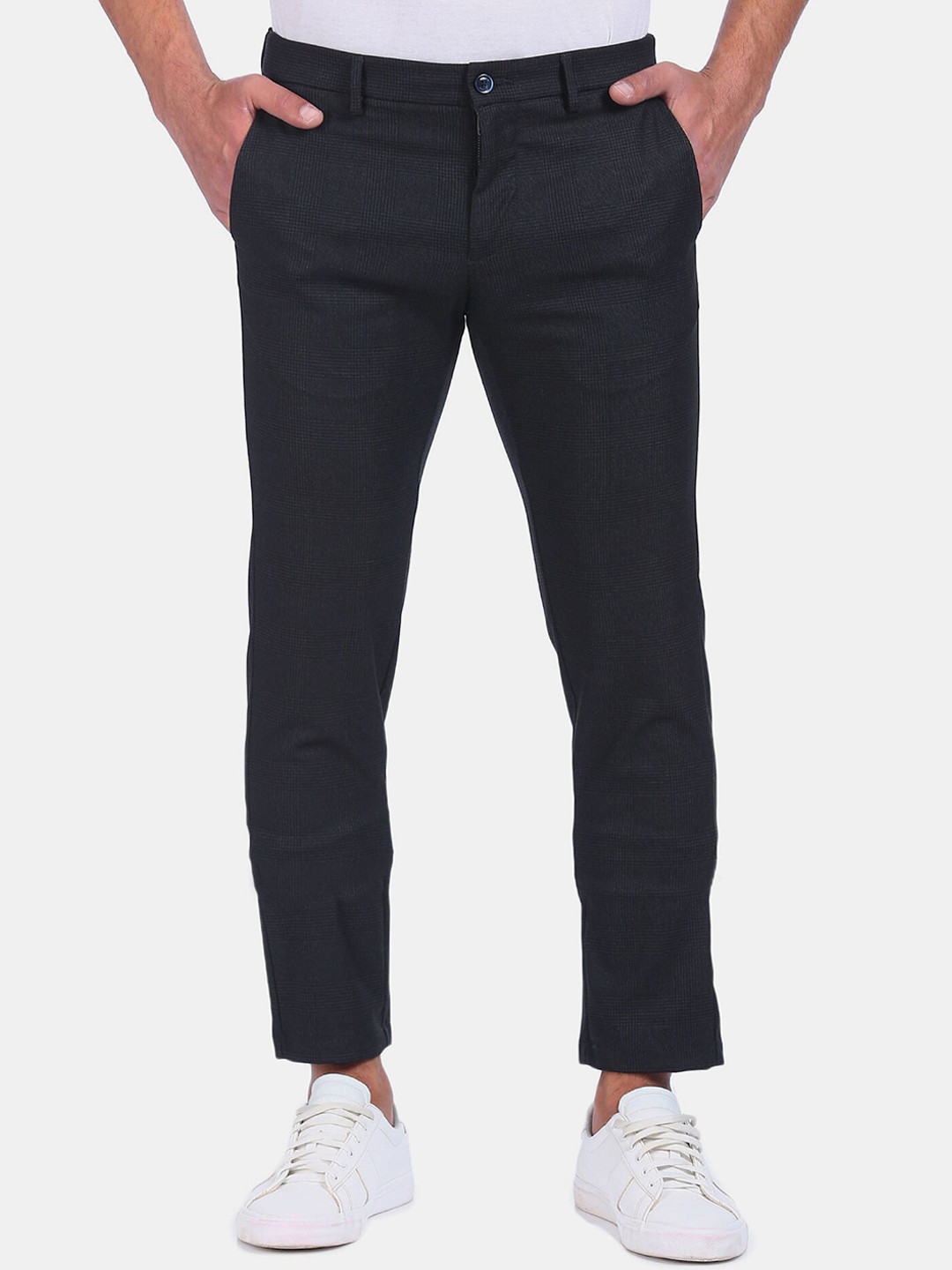 

Arrow Sport Men Grey Solid Casual Trousers