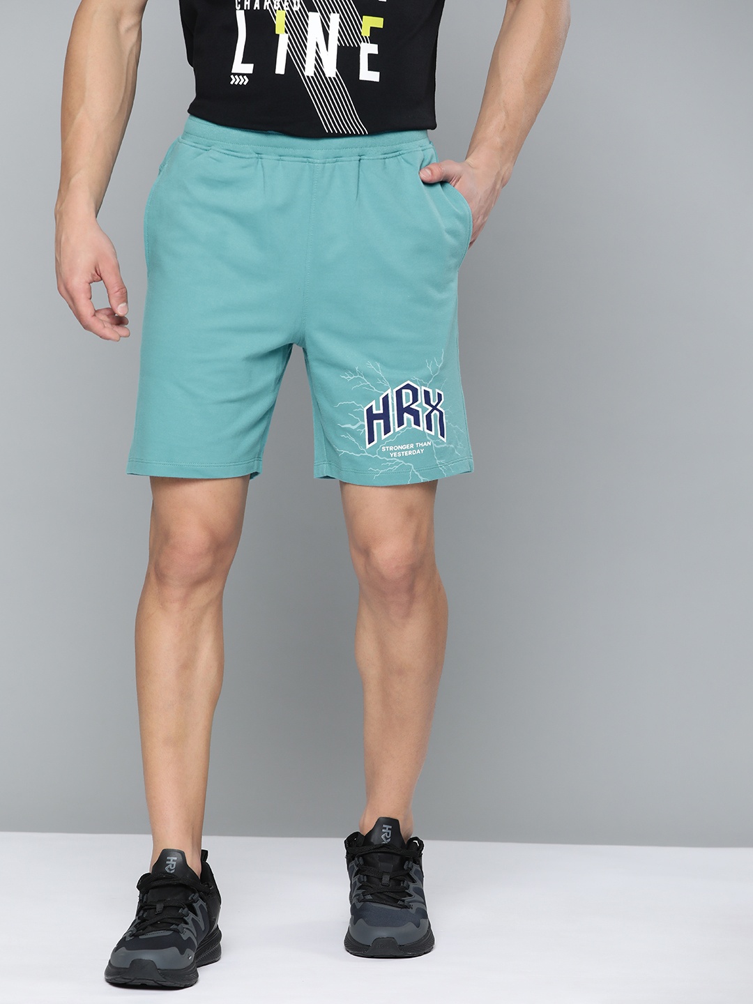

HRX By Hrithik Roshan Lifestyle Men Porcelain Bio-Wash Brand Carrier Shorts, Blue