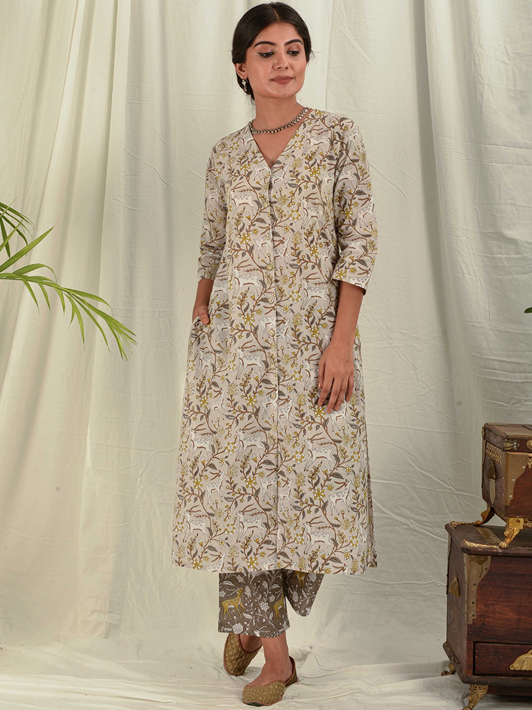 

House of Dhaaga Women Grey & Olive Green Ethnic Motifs Block Printed Cotton A-line Kurta