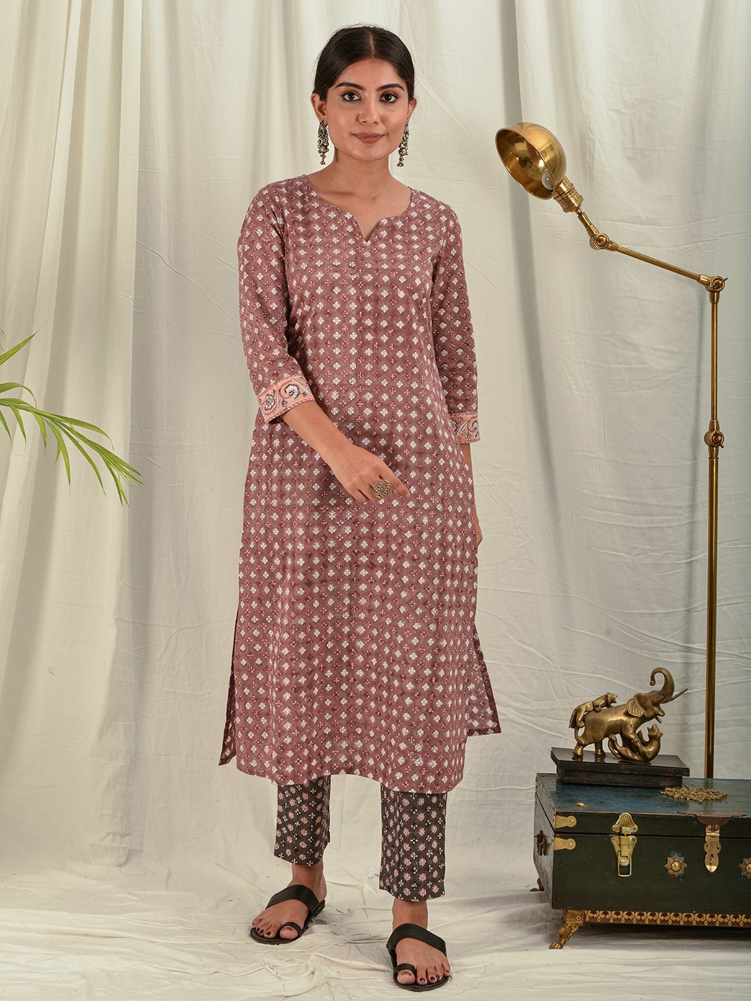 

House of Dhaaga Women Mauve Ethnic Motifs Block Printed Cotton Straight Kurta