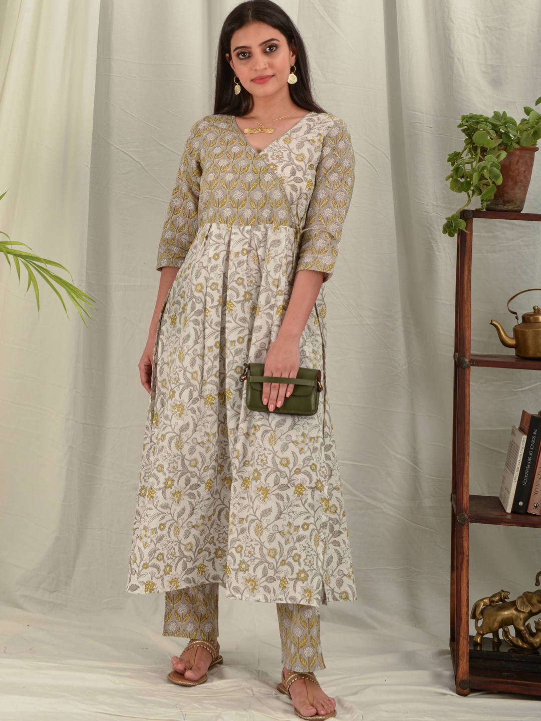 

House of Dhaaga Women White Ethnic Motifs Printed Block Print Anarkali Kurta