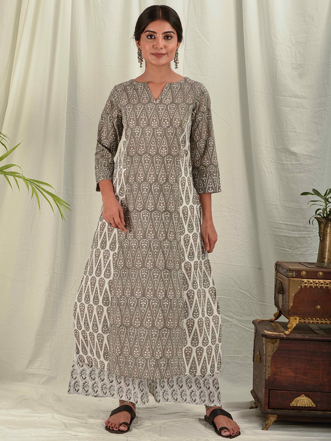 

House of Dhaaga Women Blue Ethnic Motifs Printed Block Print Kurta