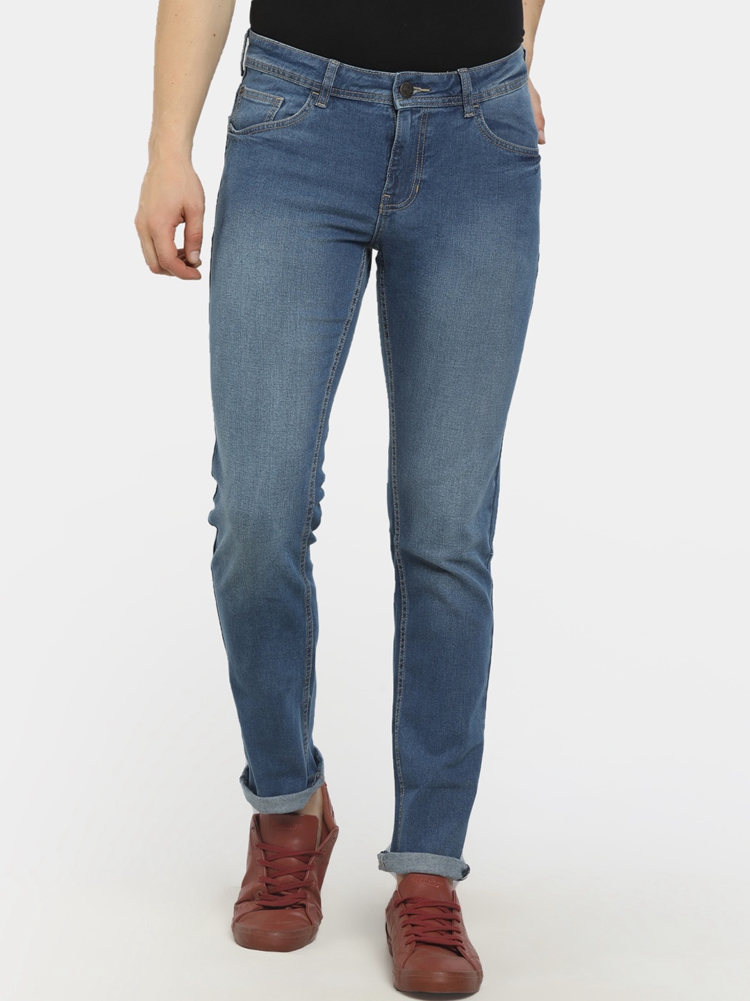 

Cherokee Men Blue Light Fade Stretchable Jeans