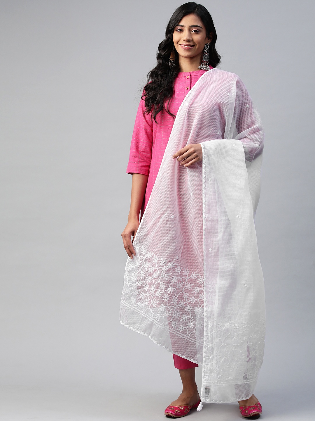 

akheri White Embroidered Pure Cotton Dupatta with Chikankari