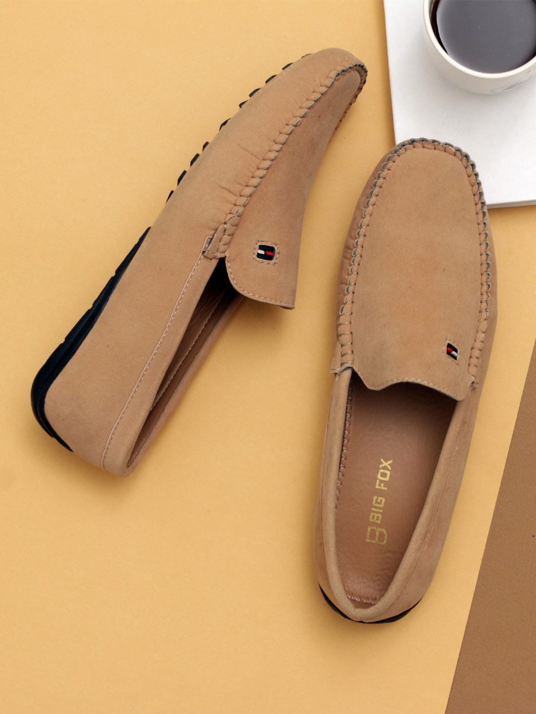 

Big Fox Men Tan Suede Loafers