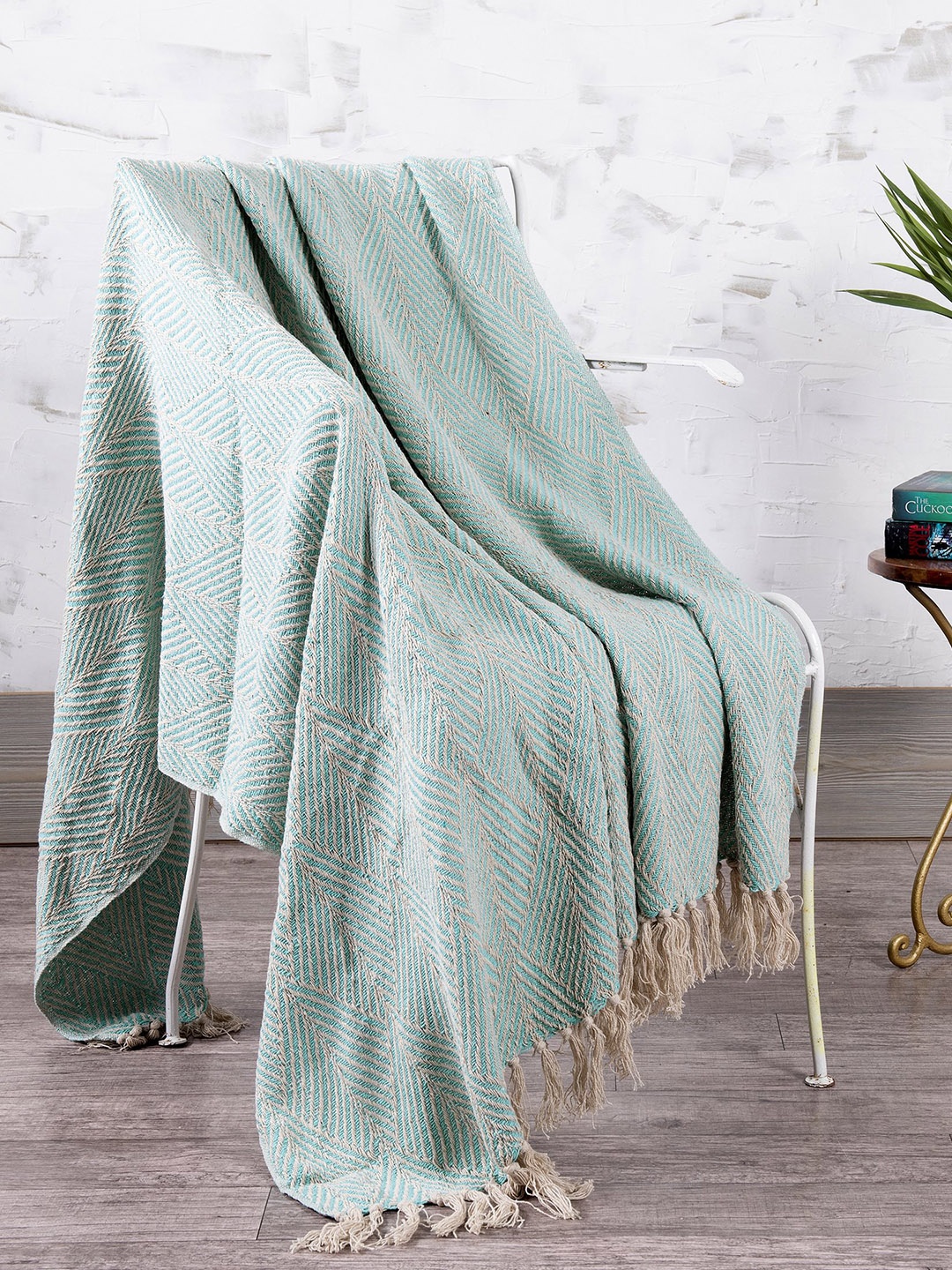 

HANDICRAFT PALACE Turquoise-Blue & Cream-Colored Hand-Knitted Cotton Throw