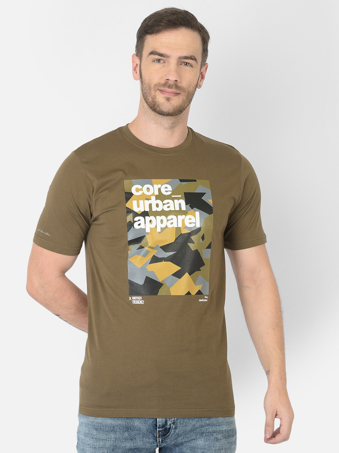 

Zarlin Men Olive Green Printed Raw Edge T-shirt