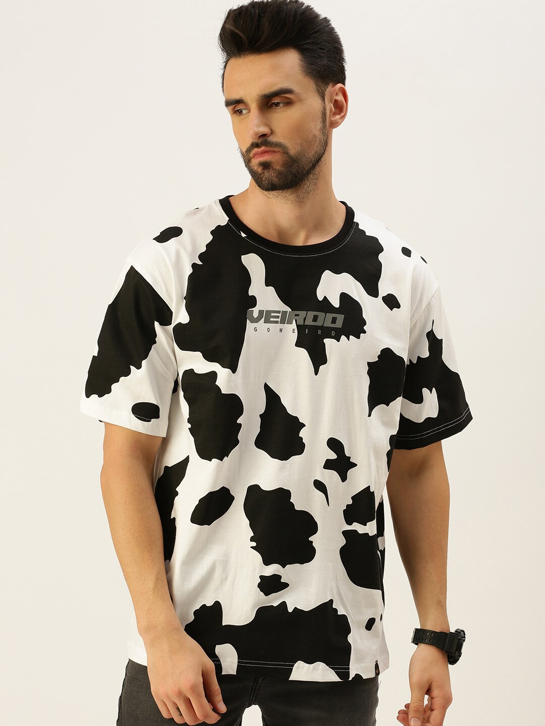 

VEIRDO Men White Camouflage Printed Oversized Cotton T-shirt
