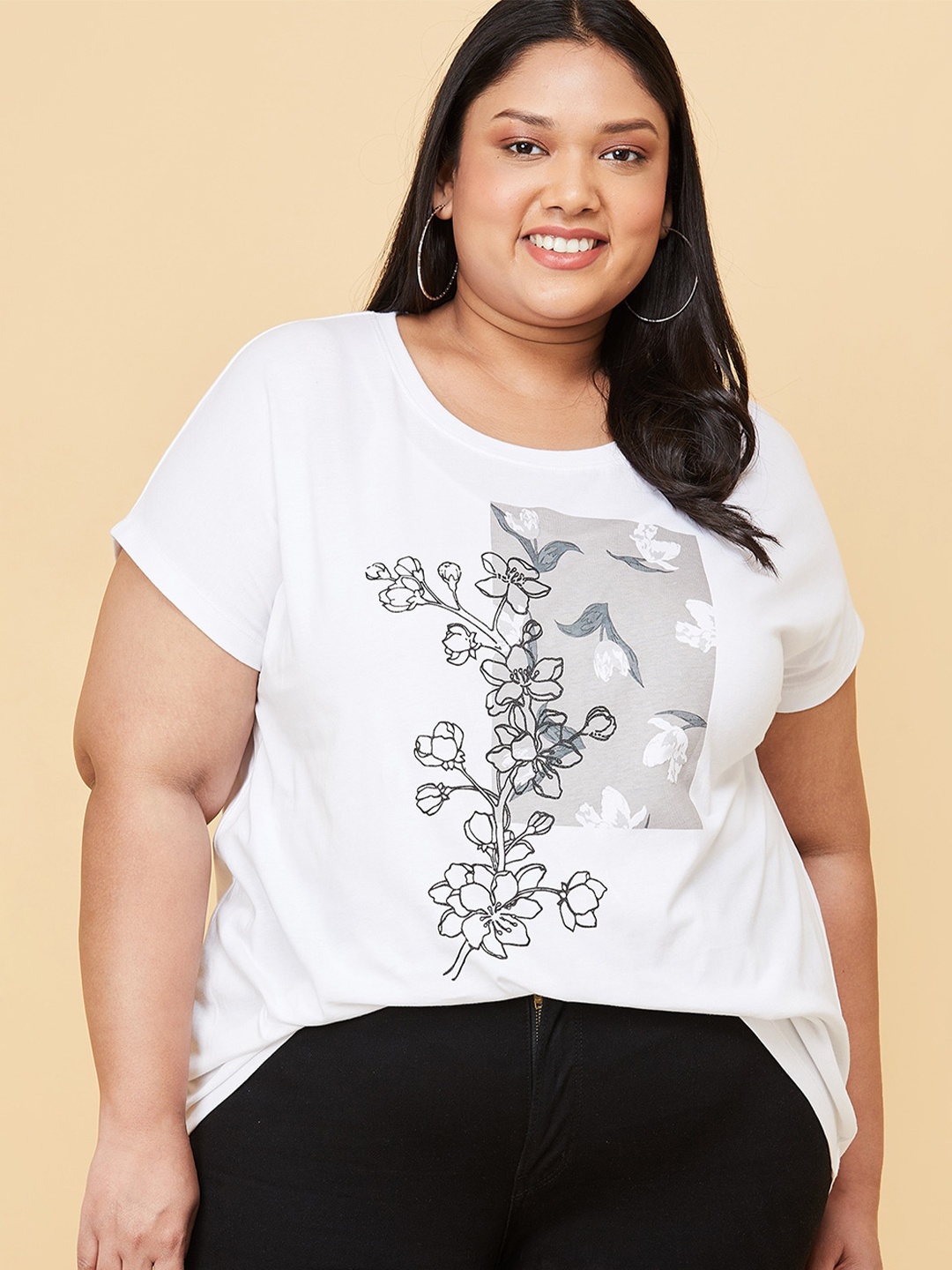 

max Women Plus Size White & Black Printed Pure Cotton T-shirt