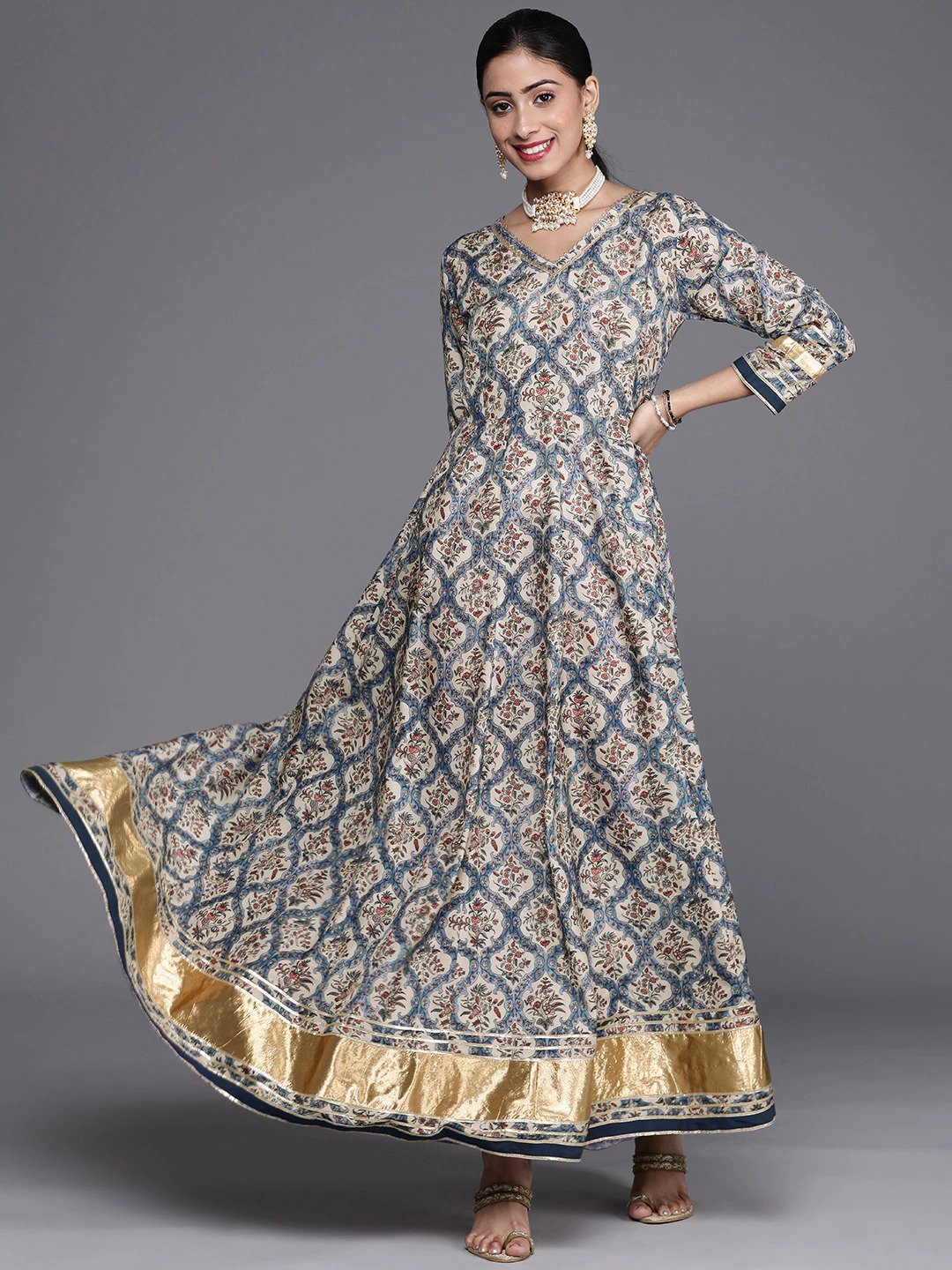 

KSUT Women Blue & Cream-Coloured Ethnic Motifs Printed Gotta Patti Anarkali Kurta