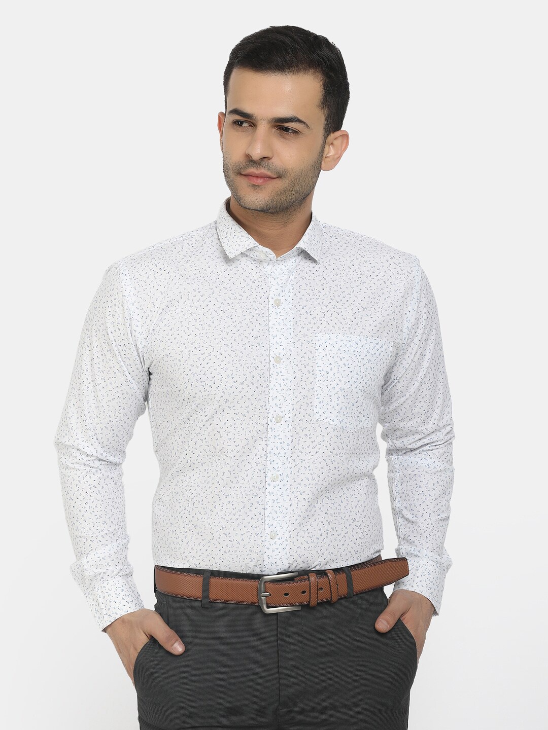 

V-Mart Men Blue Classic Printed Casual Shirt