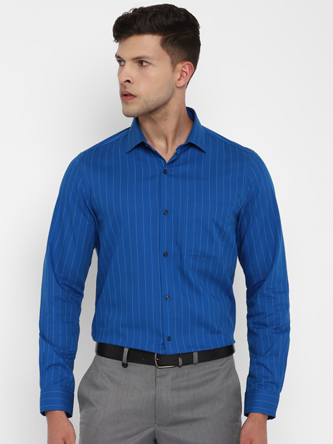 

Turtle Men Blue Slim Fit Striped Cotton Formal Shirt