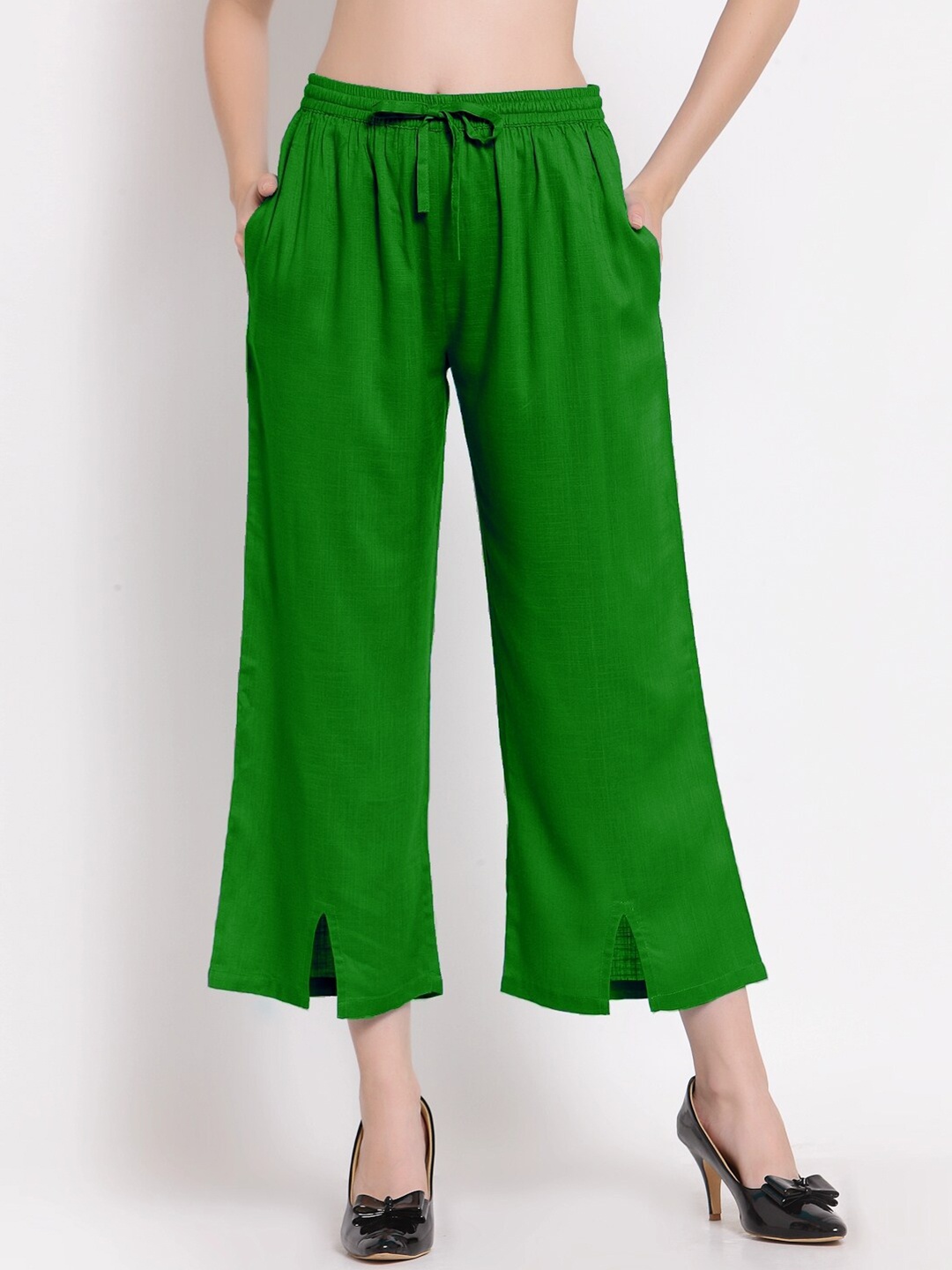 

PATRORNA Women Green Solid Capris