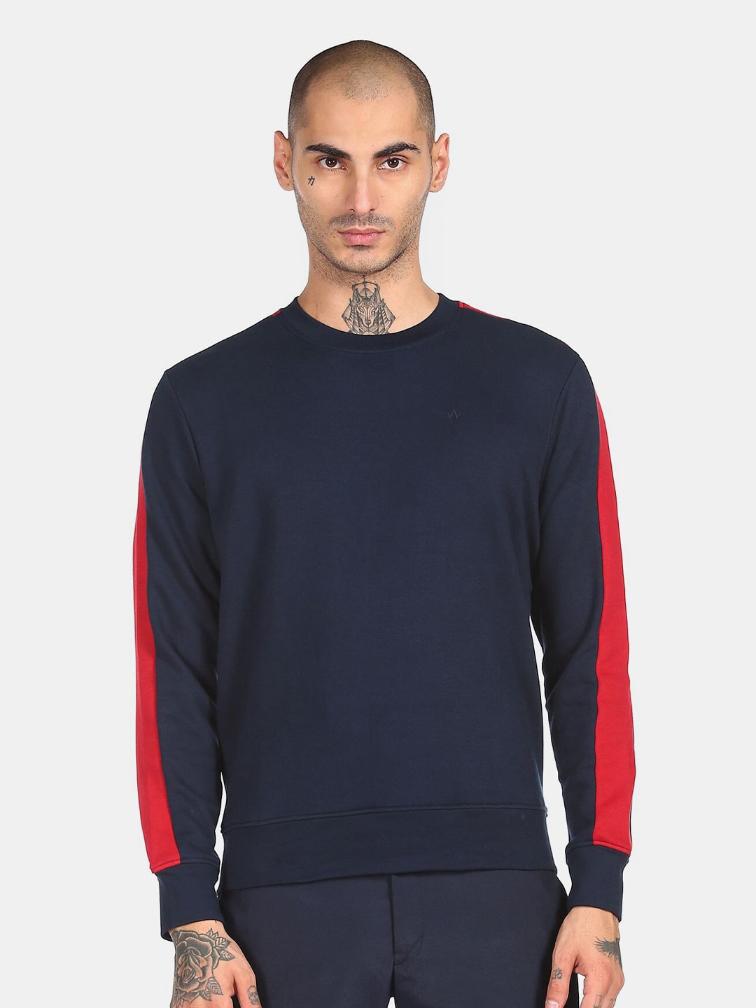 

Arrow Sport Men Navy Blue Solid Sweatshirt