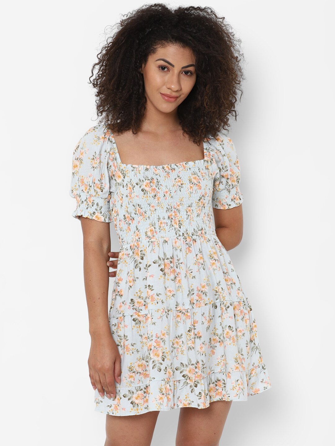 

AMERICAN EAGLE OUTFITTERS Blue & Green Floral Smocked Dress