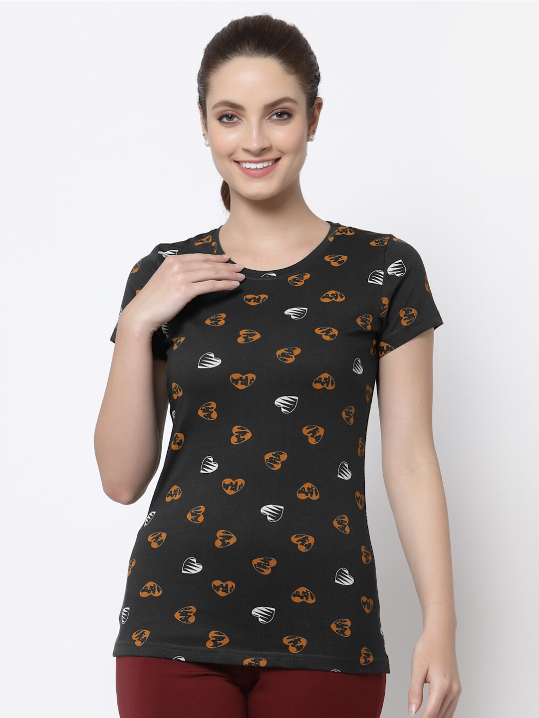 

Prag & Co Women Green Printed Slim Fit Antimicrobial T-shirt
