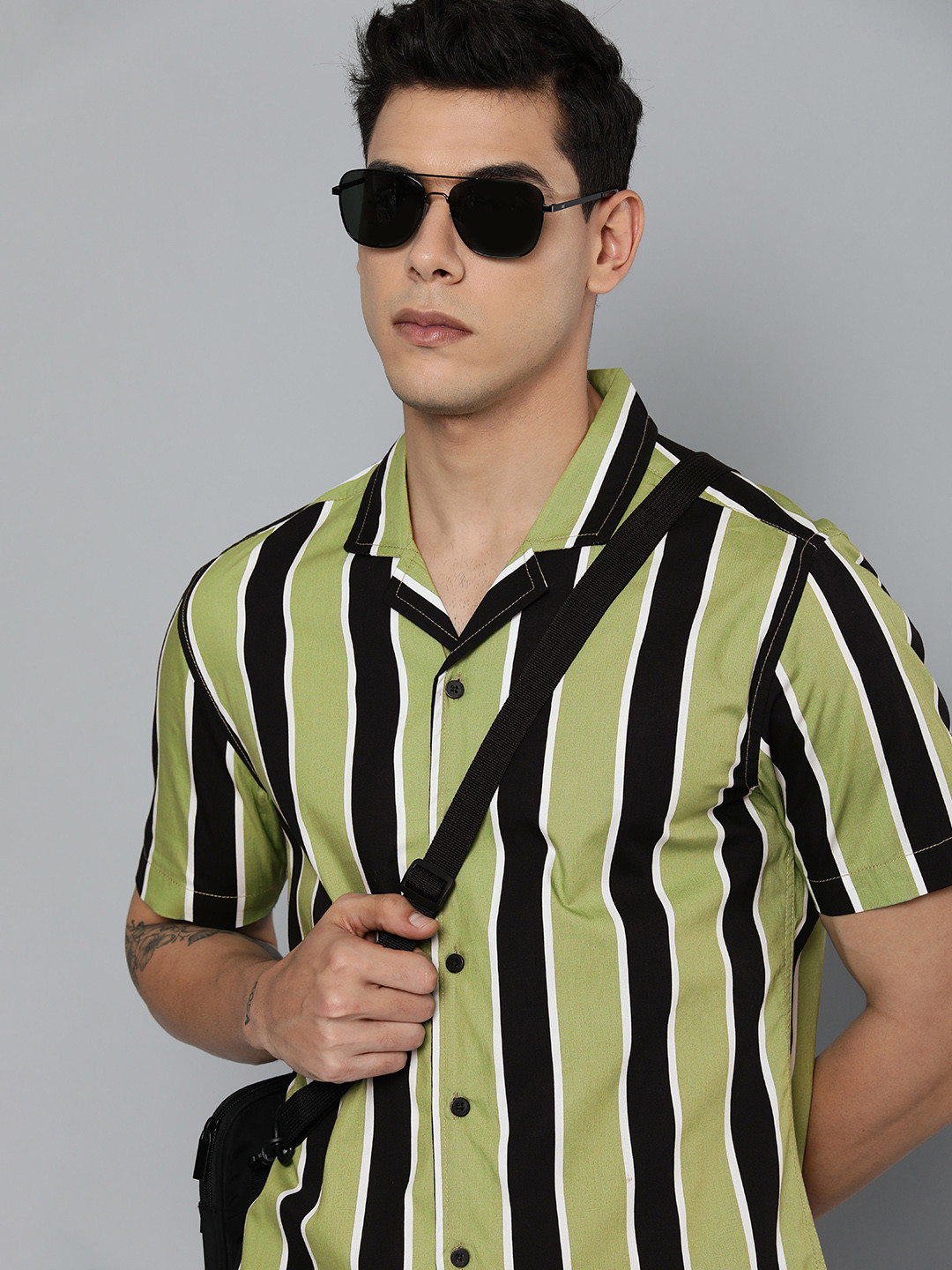 

Harvard Men Olive Green Striped Casual Shirt