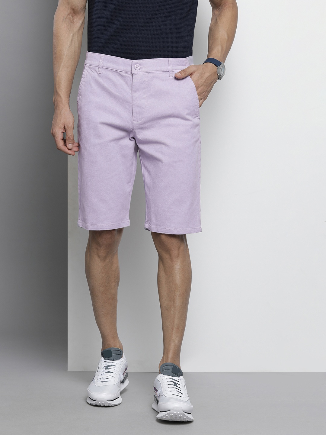 

The Indian Garage Co Men Lavender Solid Slim Fit Denim Shorts