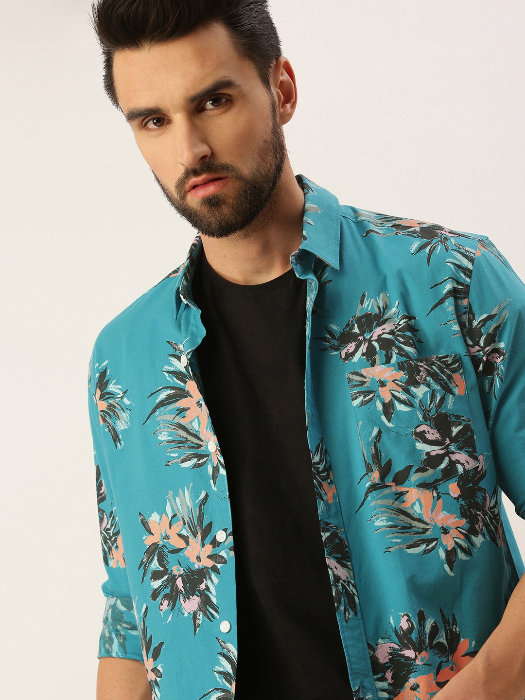 

IMYOUNG Men Sea Green & Black Pure Cotton Smart Slim Fit Printed Casual Shirt