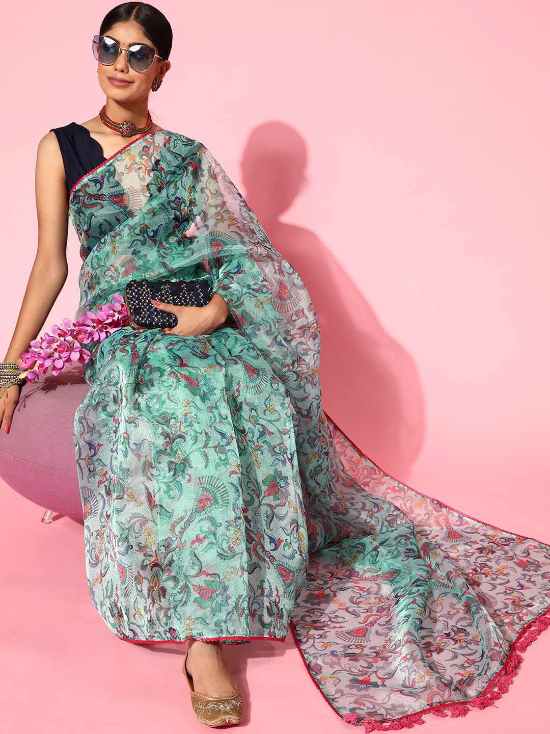 

Inddus Ethnic Motifs Saree with Solid border, Green