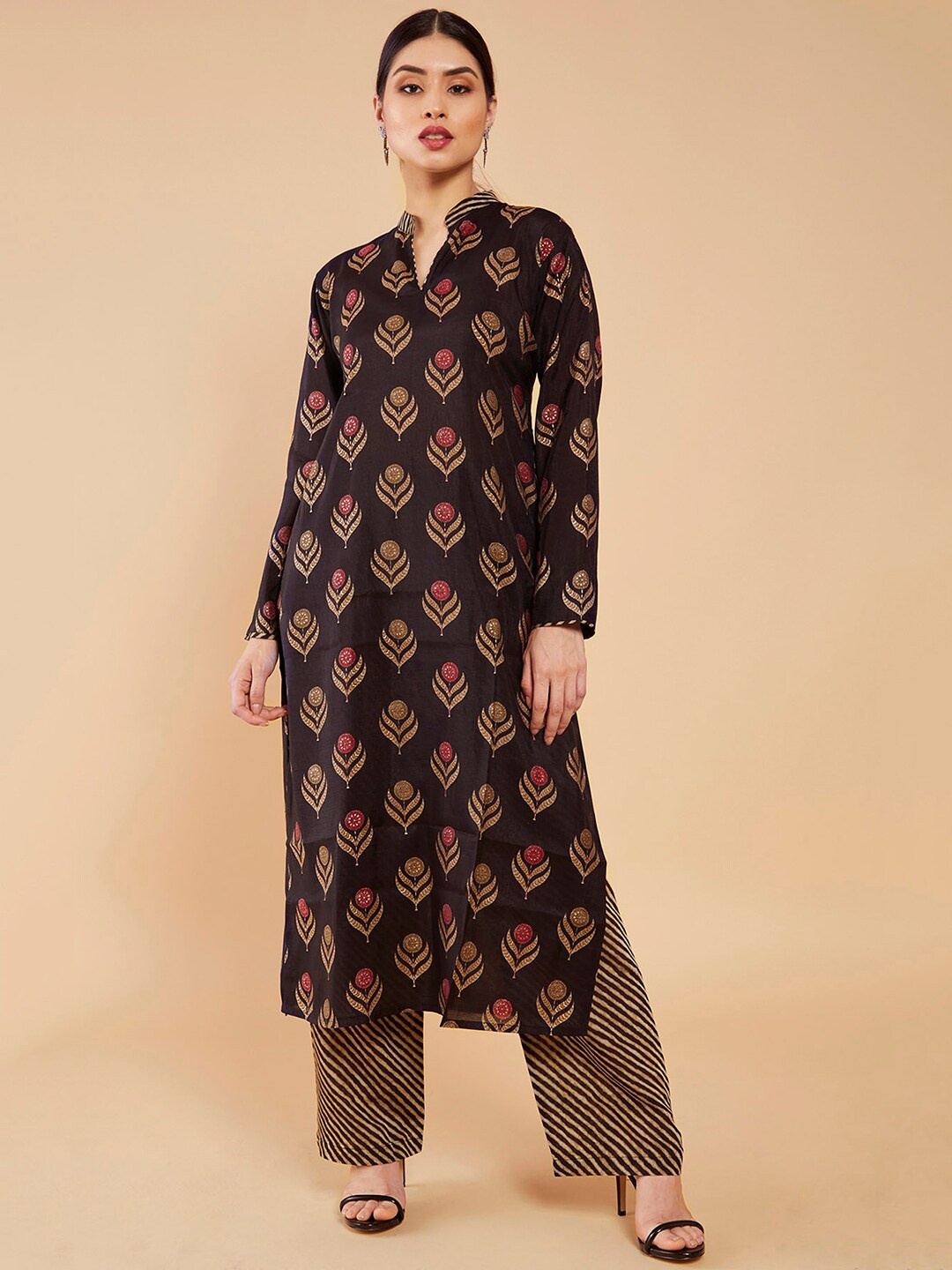 

Soch Women Black Bandhani Embroidered Panelled Silk Blend Kurti with Trousers