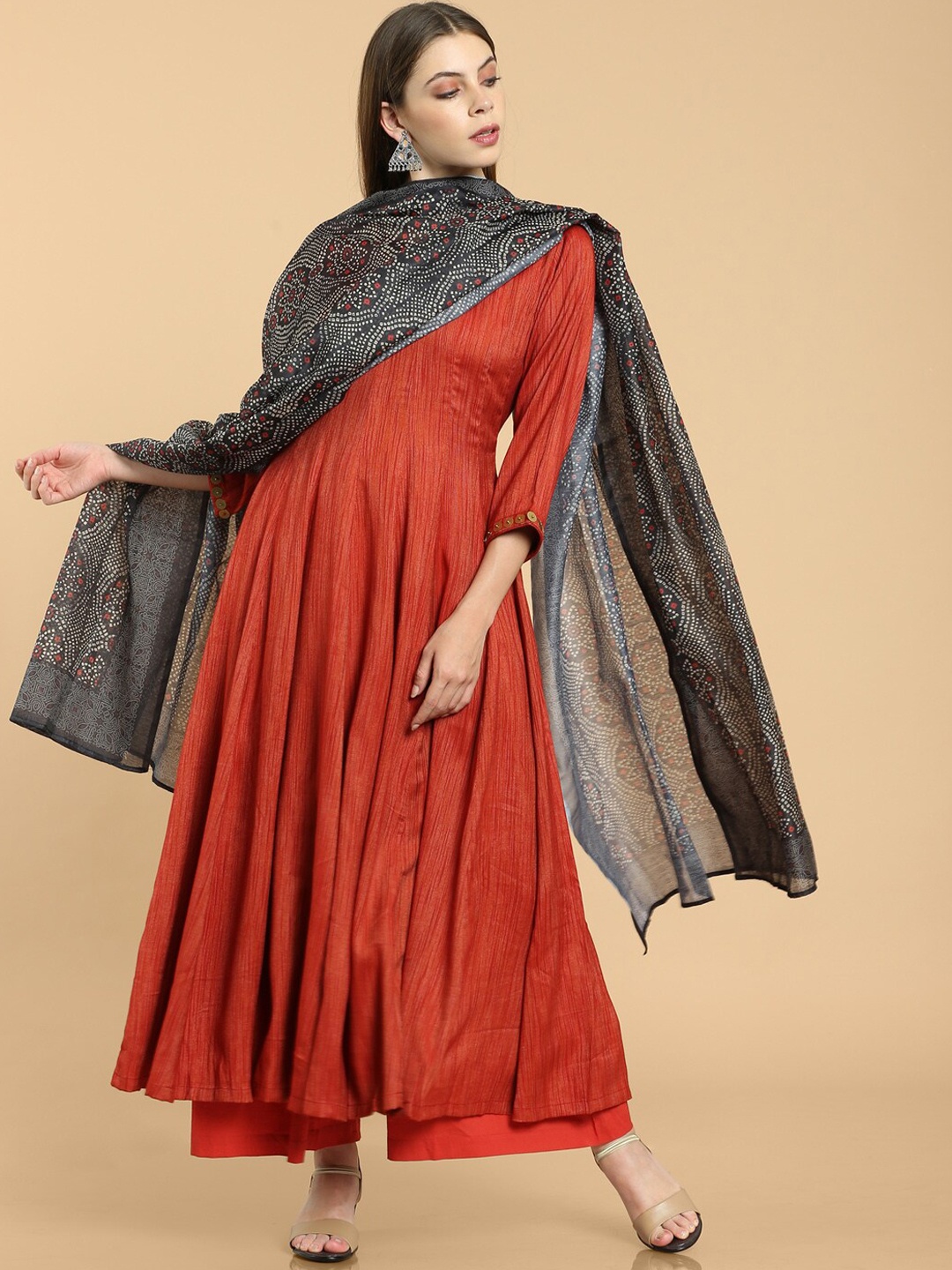 

Soch Women Red Self Design Viscose Kurta Set