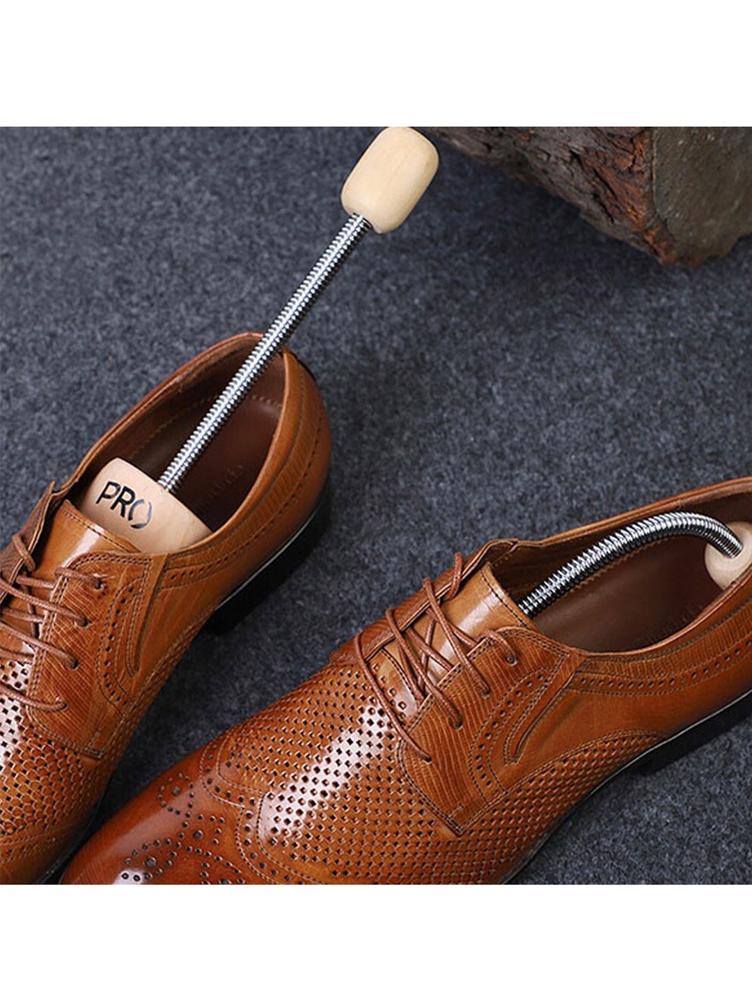 

PRO Beige Solid Wood Spiral Shoe Tree
