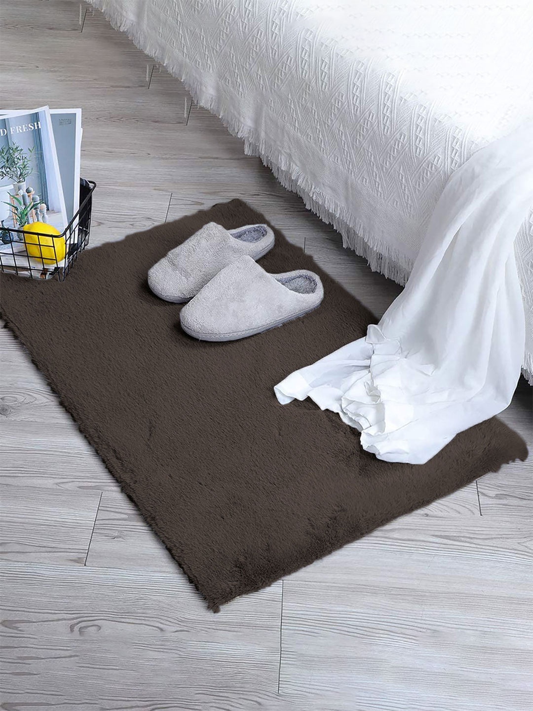 

LUXEHOME INTERNATIONAL Brown Artificial Fur Anti-Skid Runner