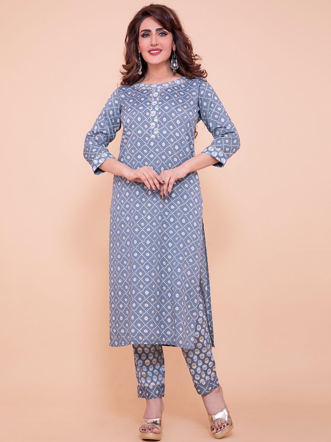 

POONAM DESIGNER Women Grey Floral Printed Pure Cotton Kurta With Trousers