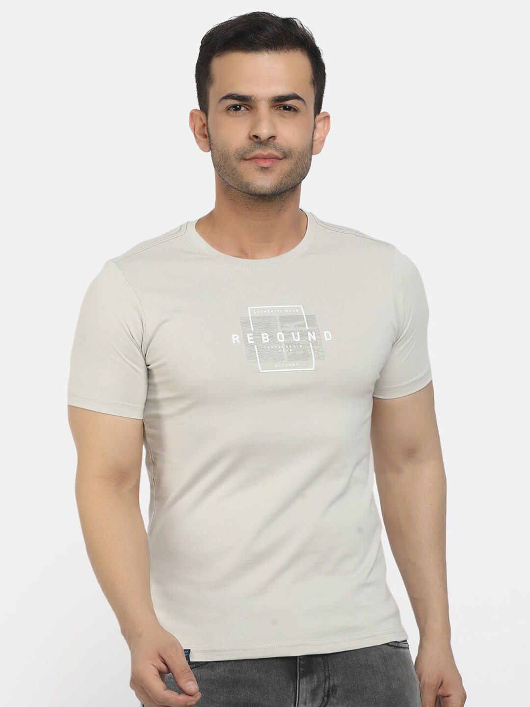 

V-Mart Men Grey Typography Printed Cotton Slim Fit T-shirt