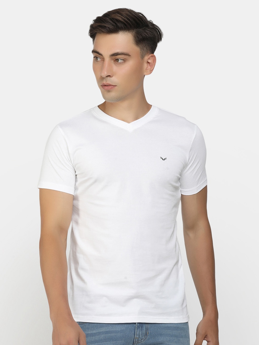 

V-Mart Men White V-Neck Slim Fit T-shirt