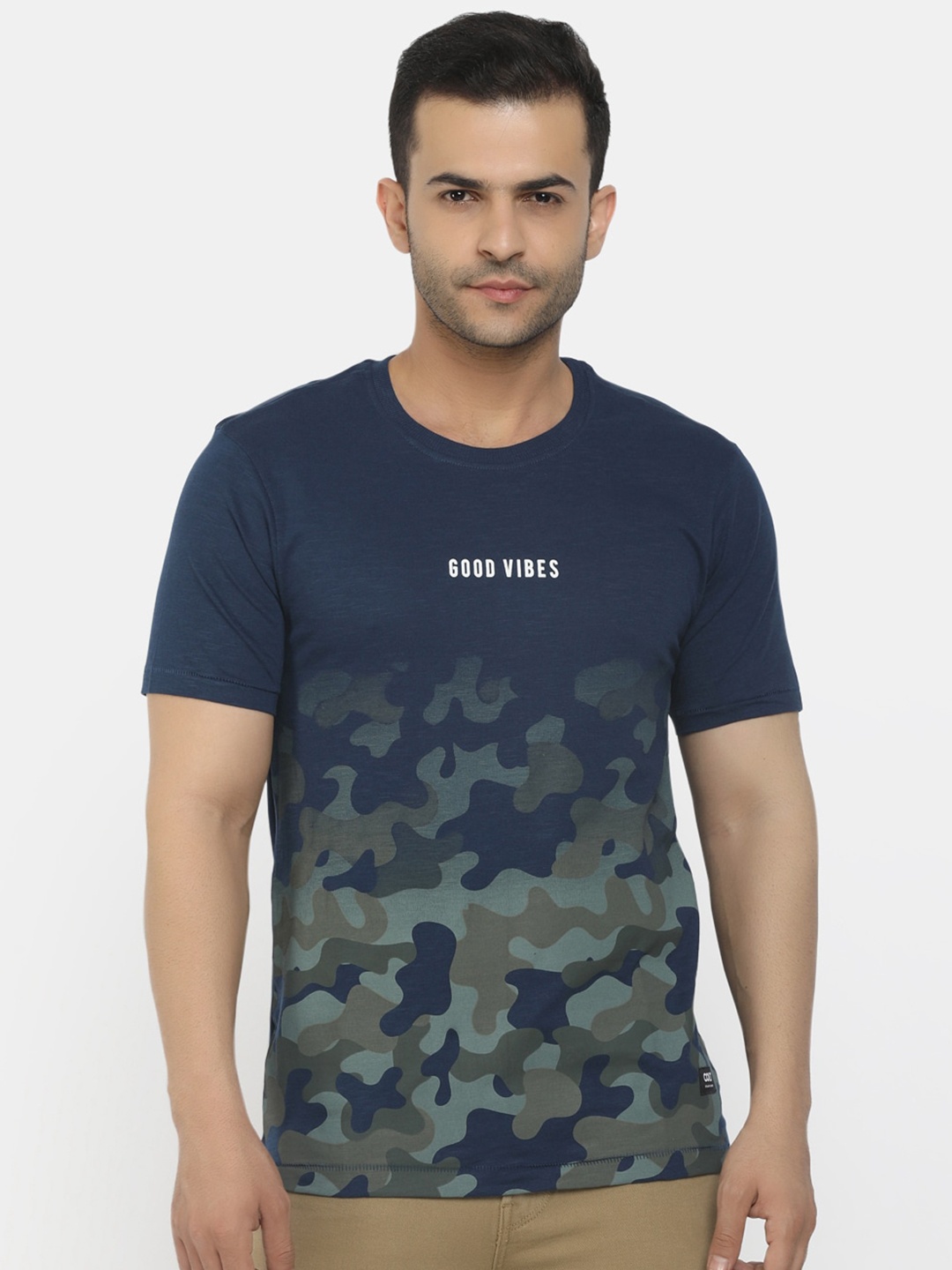 

Cherokee Men Navy Blue & Olive Green Camouflage Printed T-shirt