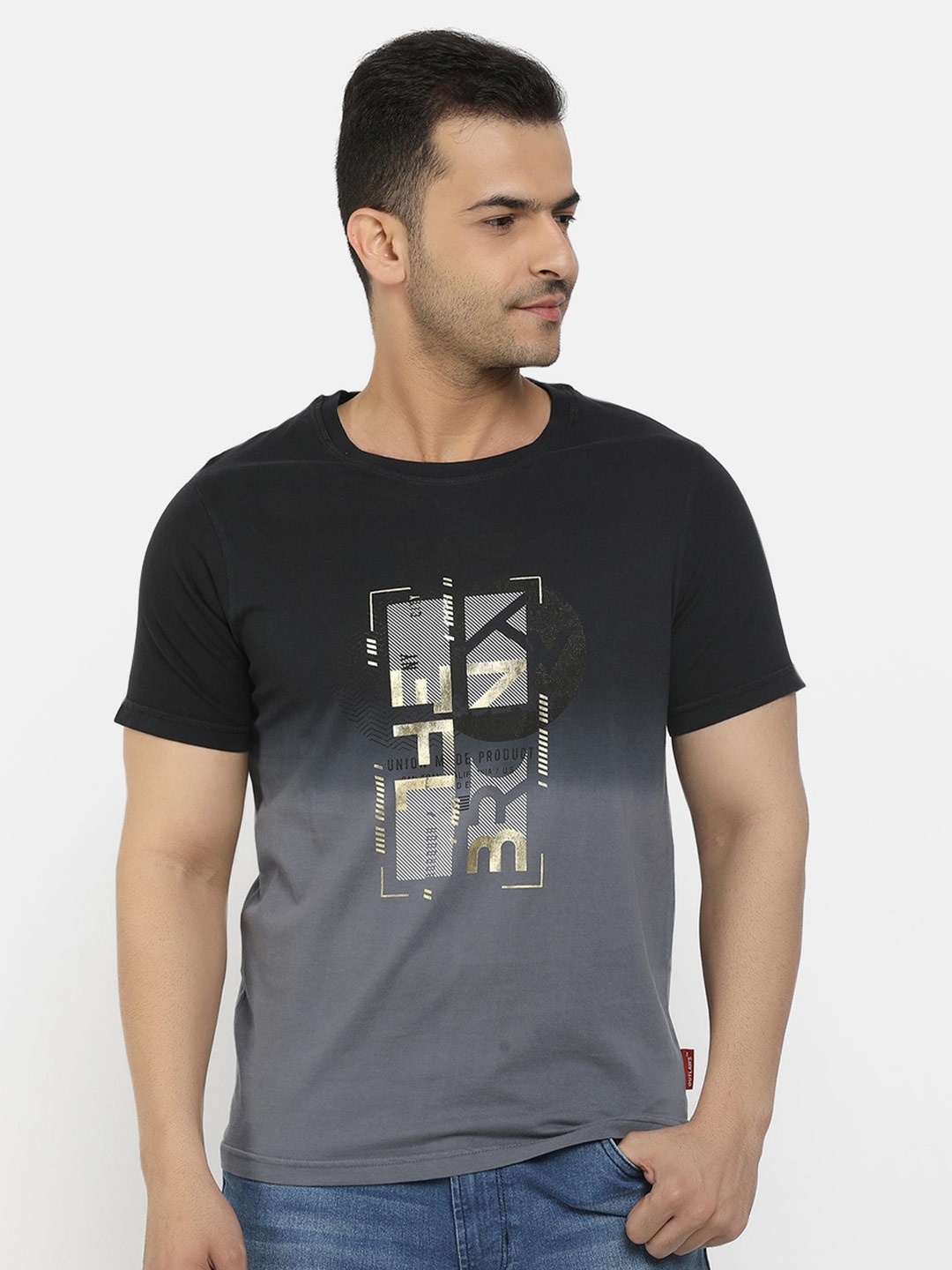 

V-Mart Men Blue Printed Slim Fit T-shirt