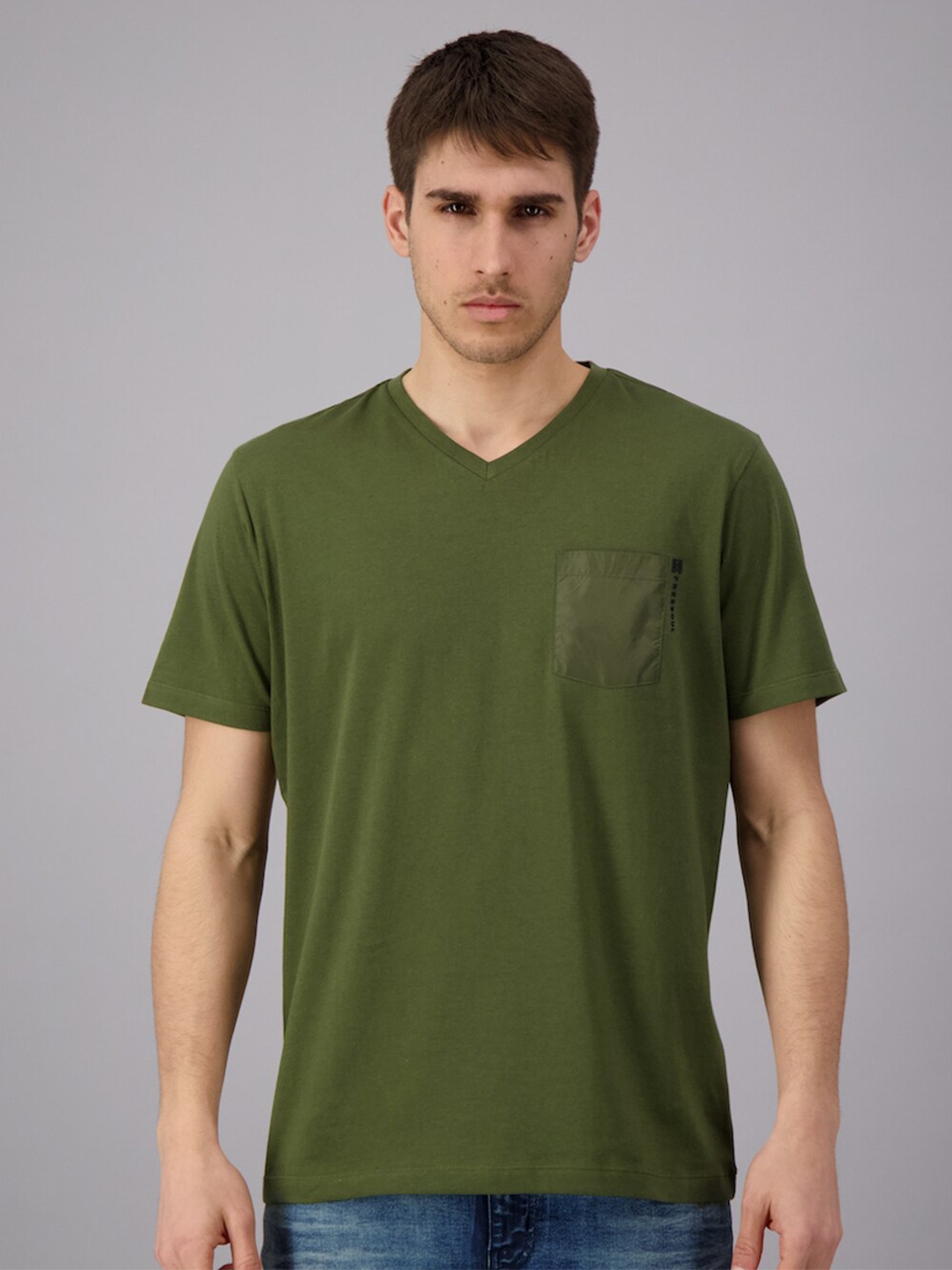 

FREESOUL Men Green V-Neck T-shirt