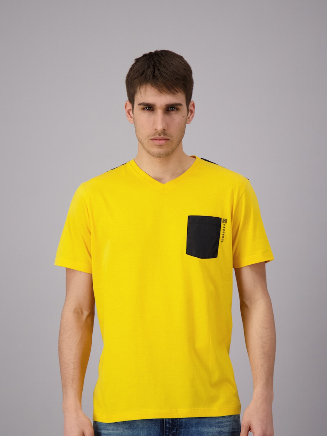 

FREESOUL Men Yellow & Black V-Neck T-shirt