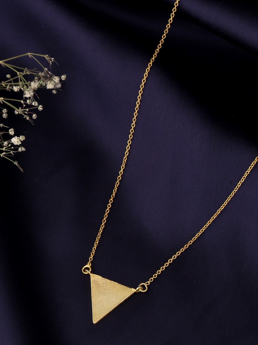 

Mitali Jain Women Brass Gold-Plated Triangle Chain
